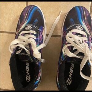 Size 5 Galaxy Heelys!